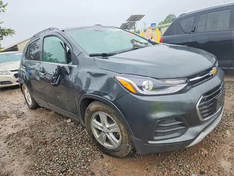 3GNCJPSB7LL129336 — 2020 Chevrolet TRAX, foto 4 de Аукцион 26.10.2026, Inundación