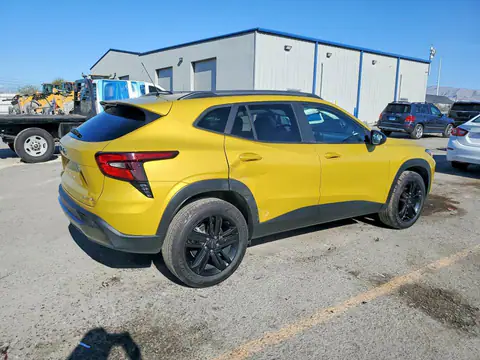KL77LKEP9SC191701 — 2025 Chevrolet TRAX, photo 3 from Аукцион 22.10.2026, Side