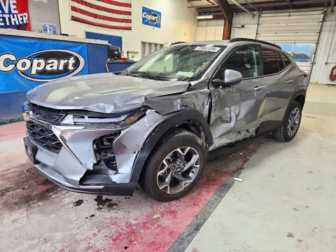 KL77LHEPXSC325103 — 2025 Chevrolet TRAX, გვერდითი ნაწილი (Side), ფოტოები შეკეთებამდე