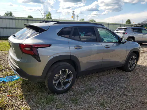KL77LHEP4TC037353 — 2026 Chevrolet TRAX, фото 3 з Аукцион 28.10.2026, Бокова частина