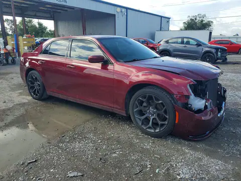 2C3CCABG3KH693945 — 2019 Chrysler 300, foto 4 de Аукцион 23.10.2026, Parte delantera