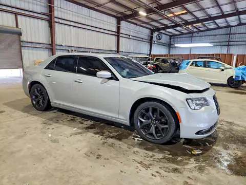 2C3CCABG4MH541160 — 2021 Chrysler 300, фото 4 с аукциона Аукцион 28.10.2026, ПЕРЕДНЯЯ ЧАСТЬ