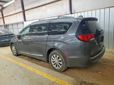 2C4RC1BG6HR734299 — 2017 Chrysler Pacifica, foto 2 de Аукцион 07.10.2026, Desgaste normal