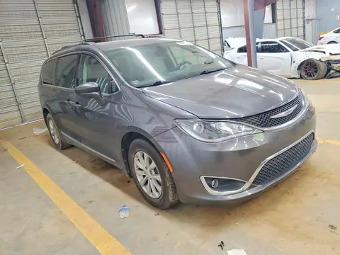 2C4RC1BG6HR734299 — 2017 Chrysler Pacifica, foto 4 de Аукцион 07.10.2026, Desgaste normal
