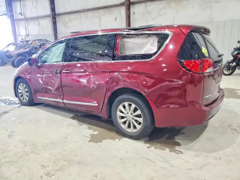 2C4RC1BG4HR524302 — 2017 Chrysler Pacifica, photo 2 from Аукцион 21.10.2026, Rollover