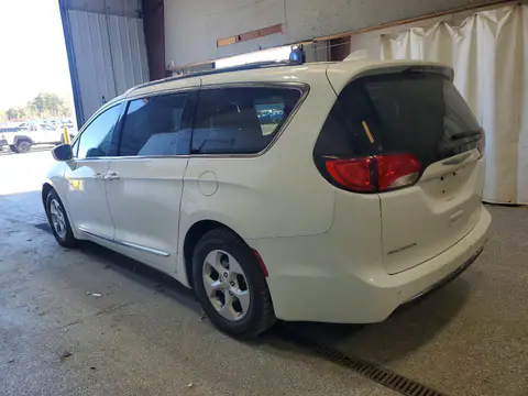 2C4RC1EG1HR846519 — 2017 Chrysler Pacifica, ფოტო 2, Аукцион 29.10.2026, ქვედა ნაწილის დაზიანება