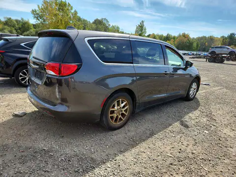 2C4RC1DG1HR508250 — 2017 Chrysler Pacifica, foto 3 de Аукцион 21.10.2026, Parte delantera