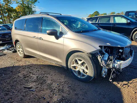 2C4RC1BG3HR777434 — 2017 Chrysler Pacifica, photo 4 from Аукцион 26.10.2026, Front end