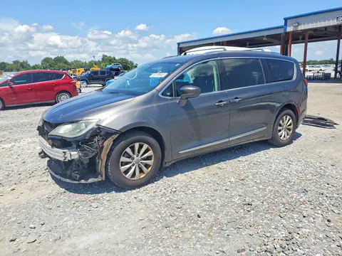 2C4RC1BGXJR116246 — 2018 Chrysler Pacifica, წინა ნაწილი (Front End), ფოტოები შეკეთებამდე