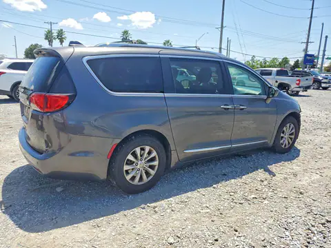2C4RC1BGXJR116246 — 2018 Chrysler Pacifica, photo 3 from Аукцион 23.10.2026, Front end