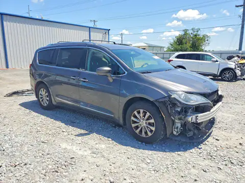 2C4RC1BGXJR116246 — 2018 Chrysler Pacifica, photo 4 from Аукцион 23.10.2026, Front end