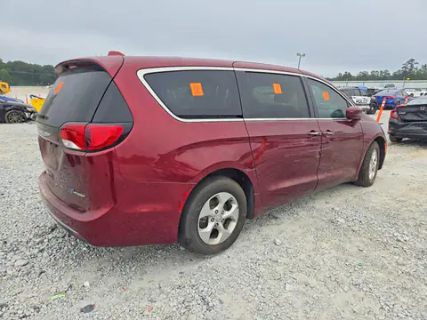 2C4RC1H71JR236606 — 2018 Chrysler Pacifica, фото 3 з Аукцион 07.10.2026, Бокова частина