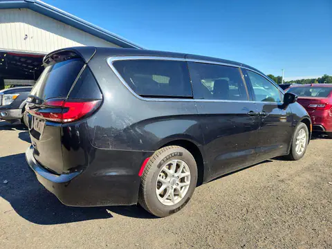 2023 CHRYSLER PACIFICA VIN 2C4RC1BG8PR627530 фото 3