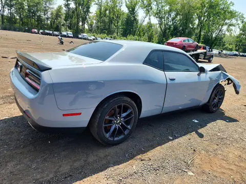 2C3CDZKG3MH501213 — 2021 Dodge Challenger, фото 3 с аукциона Аукцион 23.10.2026, ПЕРЕДНЯЯ ЧАСТЬ