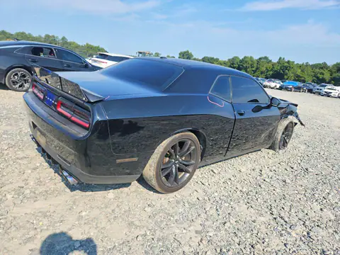2C3CDZBT0MH567490 — 2021 Dodge Challenger, zdjęcie 3 z Аукцион 22.10.2026, Przód