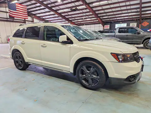 3C4PDCGG0JT378587 — 2018 Dodge Journey, foto 4 de Аукцион 22.10.2026, Pequeñas abolladuras y arañazos