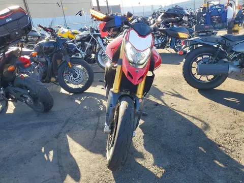 ZDMBAJDT5LB005305 — 2020 Ducati Hypermotard, foto 2 de Аукцион 22.10.2026, Parte delantera