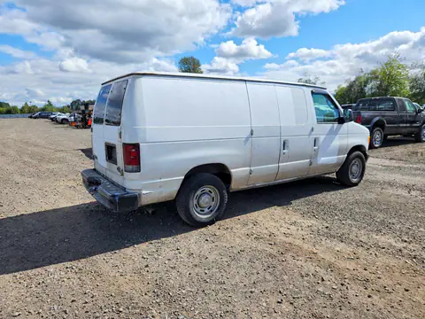 1FTRE14W45HA58926 — 2005 Ford E150, фото 3 с аукциона Аукцион 19.10.2026, ПЕРЕДНЯЯ ЧАСТЬ