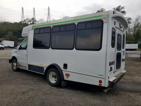 1FDEE3FS3HDC22114 — 2017 Ford E350, zdjęcie 2 z Аукцион 27.10.2026, Uszkodzenia mechaniczne