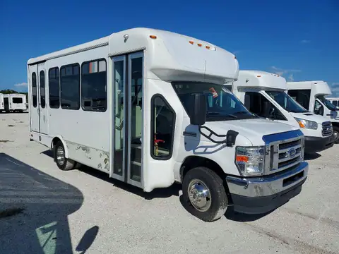 1FDEE3FN5MDC10759 — 2021 Ford E350, Мелкие вмятины i царапины (Minor Dent/Scratches), zdjęć przed naprawą