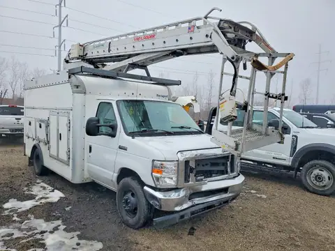 1FDXE4FS1KDC17144 Ford E450 2019 — повреждение ПЕРЕДНЯЯ ЧАСТЬ, фото до ремонта