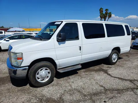 1FBSS3BL1CDB20435 — 2012 Ford Econoline, Мелкие вмятины y царапины (Minor Dent/Scratches), fotos antes de reparar