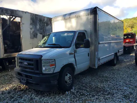 1FDWE3FN7MDC22030 — 2021 Ford Econoline, БОКОВАЯ ЧАСТЬ (Side), фото до ремонта