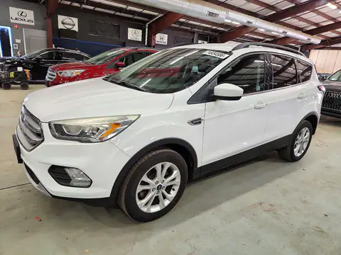 1FMCU9GD7HUC85519 — 2017 Ford Escape, Мелкие вмятины та царапины (Minor Dent/Scratches), фото до ремонту