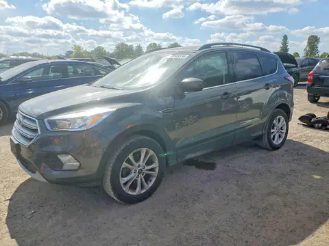 1FMCU0GD8JUD32610 — 2018 Ford Escape, უკანა ნაწილი (Rear End), ფოტოები შეკეთებამდე