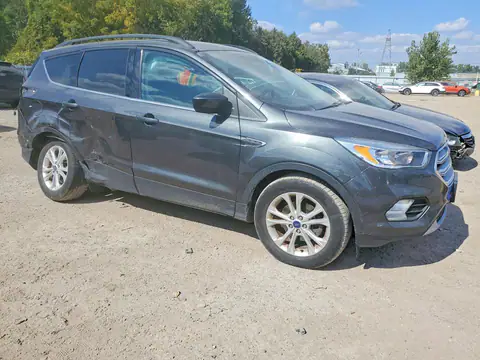 1FMCU0GD8JUD32610 — 2018 Ford Escape, zdjęcie 4 z Аукцион 22.10.2026, Tył