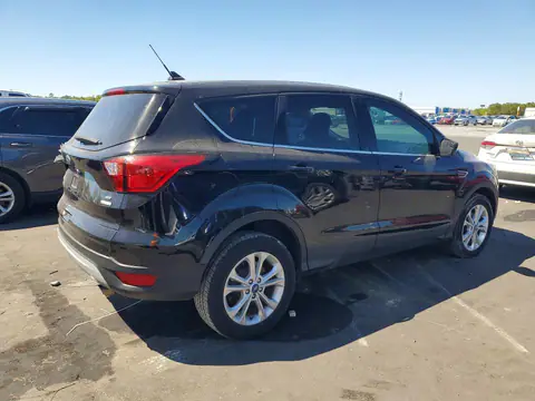 1FMCU0GD5KUA06877 — 2019 Ford Escape, фото 3 с аукциона Аукцион 26.10.2026, ЗАДНЯЯ ЧАСТЬ