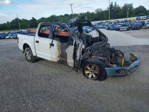 1FTEW1C56JFA19216 — 2018 Ford F150, zdjęcie 4 z Аукцион 21.10.2026, Pożar