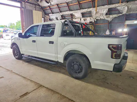 1FTEW1CB1JFB39334 — 2018 Ford F150, foto 2 de Аукцион 28.10.2026, Daños mecánicos