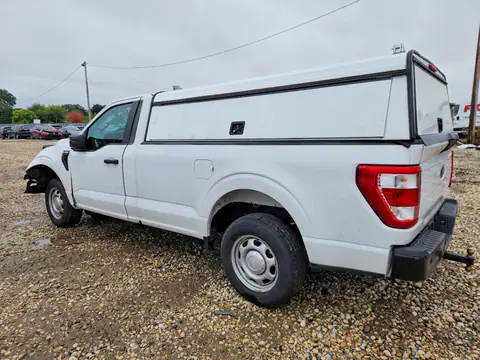 1FTMF1CBXPKE33018 — 2023 Ford F150, фото 2 з Аукцион 22.10.2026, Передня частина