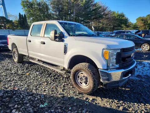 1FT7W2B65HEC00333 — 2017 Ford F250, zdjęcie 4 z Аукцион 28.10.2026, Drobne wgniecenia i rysy