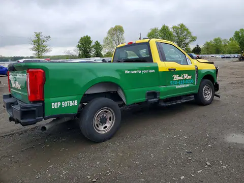 1FTBF2AA0PED44595 — 2023 Ford F250, zdjęcie 3 z Аукцион 26.10.2026, Przód