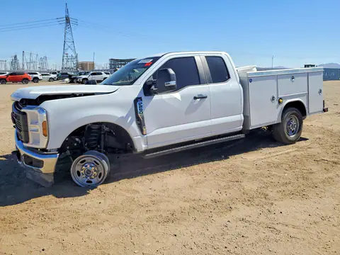 1FT7X2BA2RED07097 — 2024 Ford F250, წინა ნაწილი (Front End), ფოტოები შეკეთებამდე