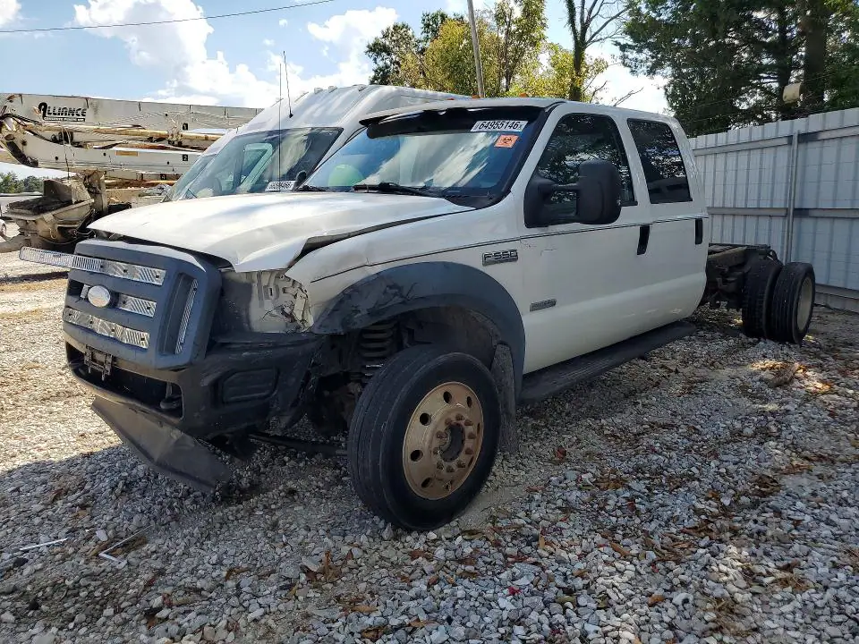1FDAW57P07EB01373 Ford F550 2007 — Front end damage, before-repair photo