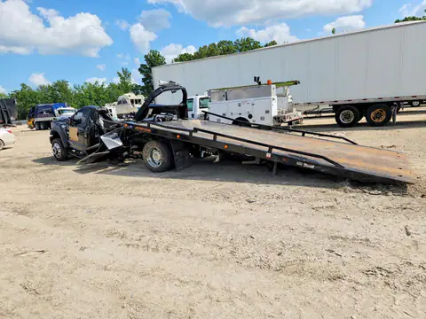 1FDUF5HT0NDA27996 — 2022 Ford F550, фото 2 з Аукцион 21.10.2026, Пошкодження з усіх боків