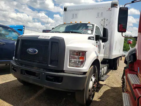 1FDWF7DC1HDB09377 — 2017 Ford F750, Мелкие вмятины და царапины (Minor Dent/Scratches), ფოტოები შეკეთებამდე