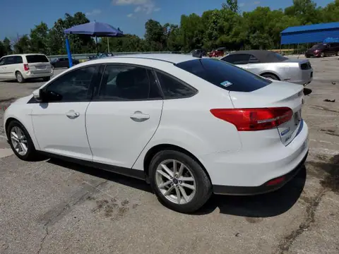 1FADP3F28JL230091 — 2018 Ford Focus SE, zdjęcie 2 z Аукцион 21.10.2026, Przód