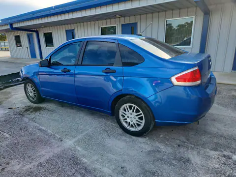 1FAHP3FN3BW195391 — 2011 Ford Focus, photo 2 from Аукцион 21.10.2026, Front end