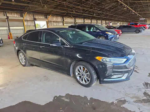 3FA6P0HD7HR122644 — 2017 Ford Fusion, foto 4 de Аукцион 26.10.2026, Daños mecánicos