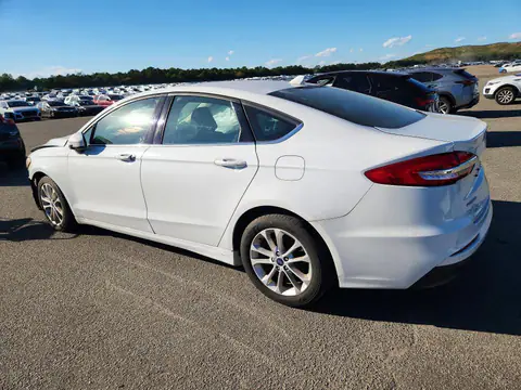 3FA6P0HD1LR135897 — 2020 Ford Fusion, zdjęcie 2 z Аукцион 28.10.2026, Przód