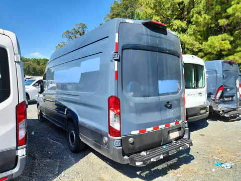 1FTBR3X84LKB04205 — 2020 Ford Transit-250, фото 2 з Аукцион 26.10.2026, Незначні вм’ятини й подряпини