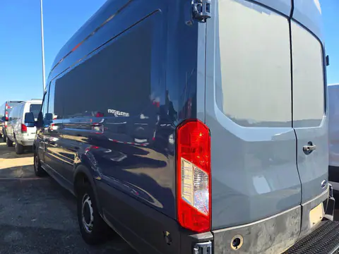 1FTBR3X82LKB02016 — 2020 Ford Transit-250, фото 2 с аукциона Аукцион 19.10.2026, Мелкие вмятины и царапины