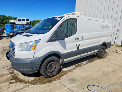 1FTYR1ZM1HKA64083 — 2017 Ford Transit, Parte delantera (Front End), fotos antes de reparar