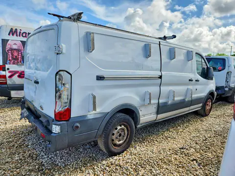 1FTYE2YM6HKB55210 — 2017 Ford Transit, zdjęcie 3 z Аукцион 21.10.2026, Tył