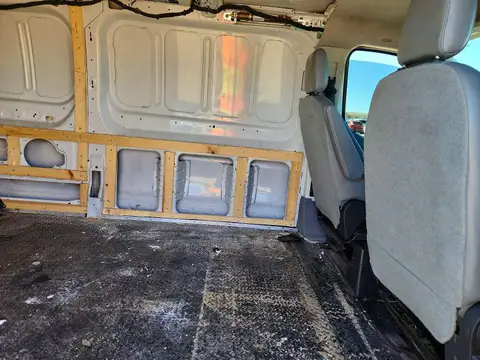1FTYR2YM2HKB53751 — 2017 Ford Transit, ფოტო 10, Аукцион 21.10.2026, წინა ნაწილი