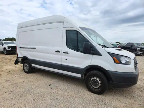 1FTYR2XM5HKA39504 — 2017 Ford Transit, ფოტო 4, Аукцион 21.10.2026, უკანა ნაწილი